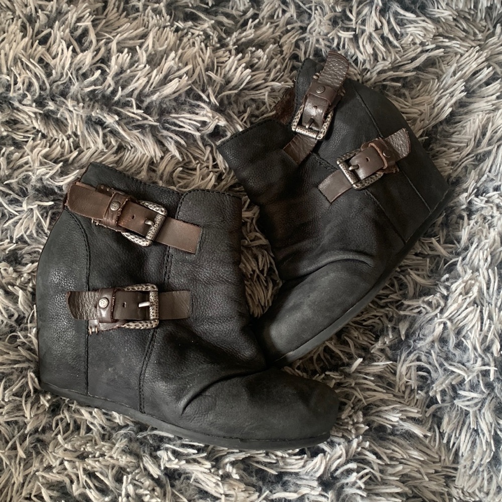Bootie wedges, black, size 8